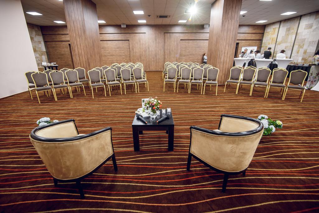 Codru Hotel Chisinau Luaran gambar