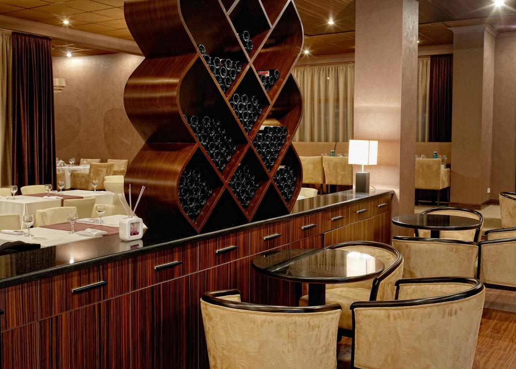 Codru Hotel Chisinau Luaran gambar