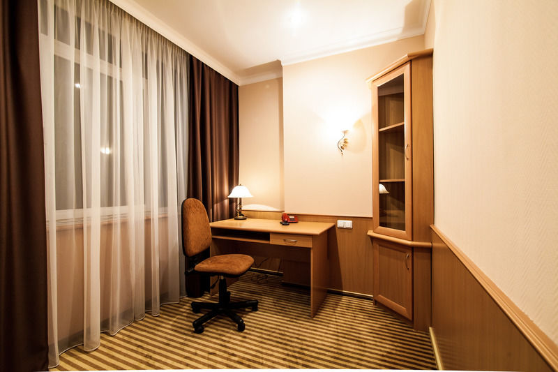 Codru Hotel Chisinau Luaran gambar
