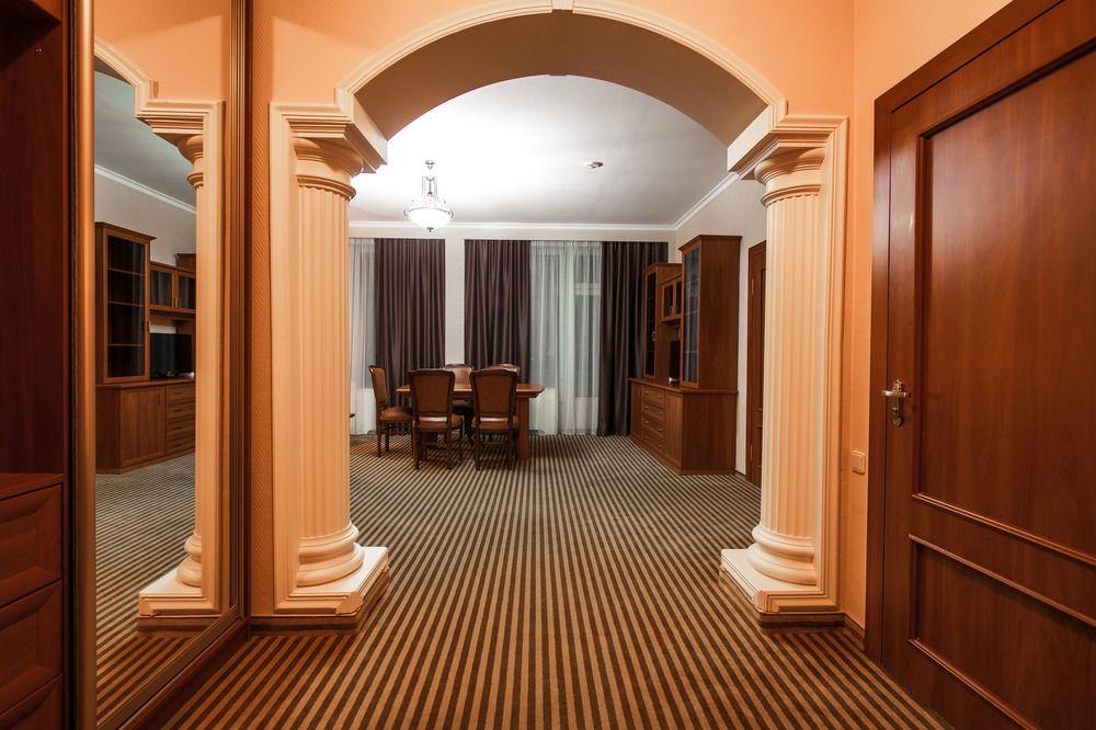 Codru Hotel Chisinau Luaran gambar