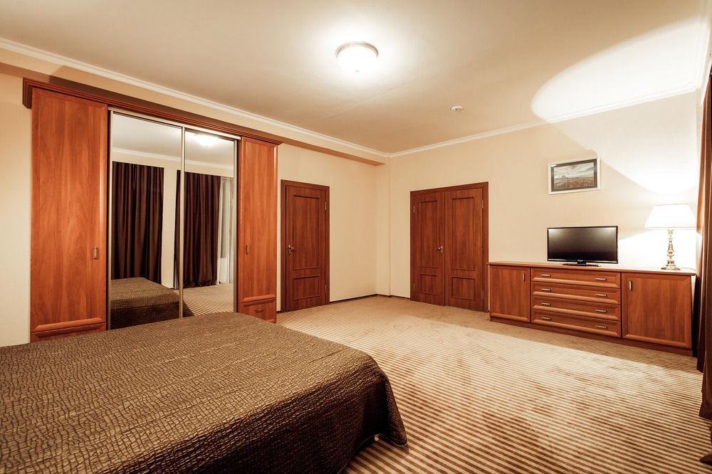Codru Hotel Chisinau Luaran gambar